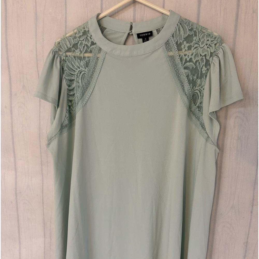 Torrid Studio Crepe Jersey Mock Neck Lace Inset Top Aqua Plus Size 3 bus…